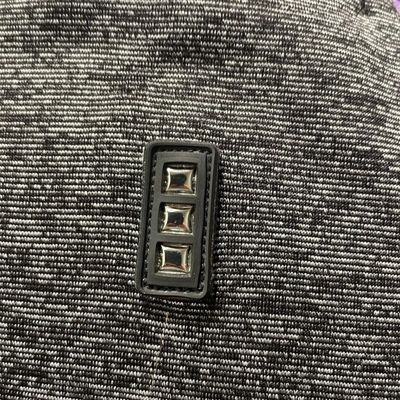 Jamie Sadock woman’s golf shirt.
A unique pattern.
95% Poly
5% Spandex
Small - Picture 7 of 7